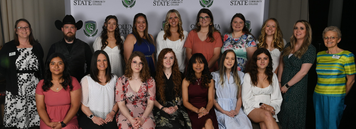 Columbia State Vet Tech Pins 14 Graduates